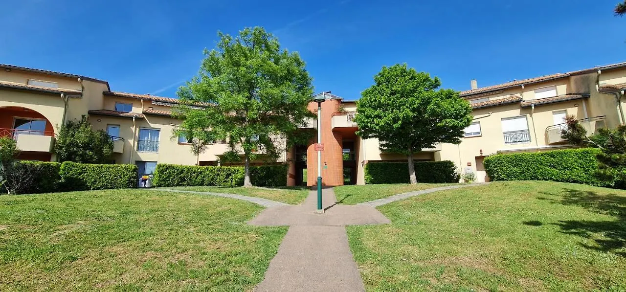 T2 55M² Tout Confort Avec Jardin. Cuisine Et Equipements Neufs. Wifi Tv Parking 발마